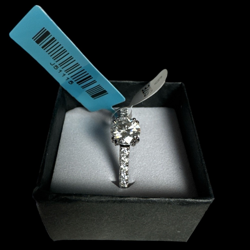 NWT Sterling Silver Moissanite Ring 1.97 CTW Size 9 Brilliant Cut Gift